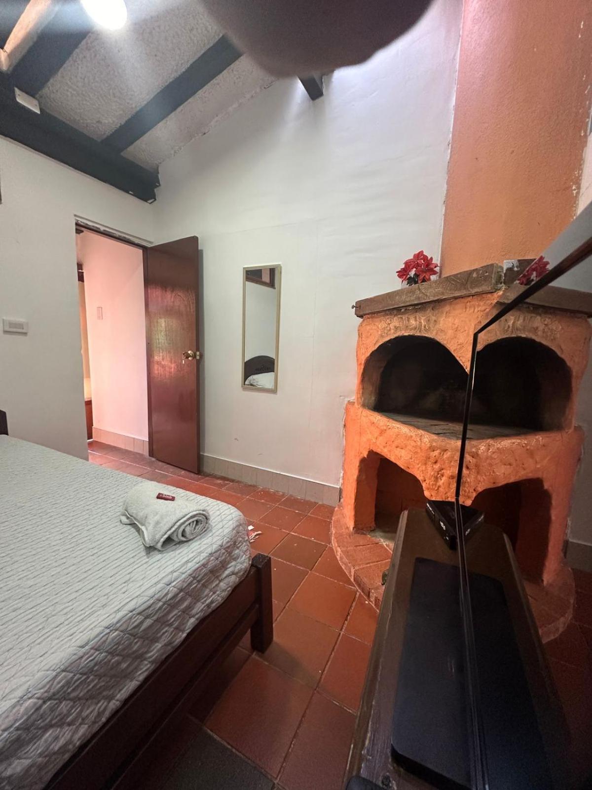 Acogedor Hostal Usaquen La Parada Del Tren Bogota Buitenkant foto